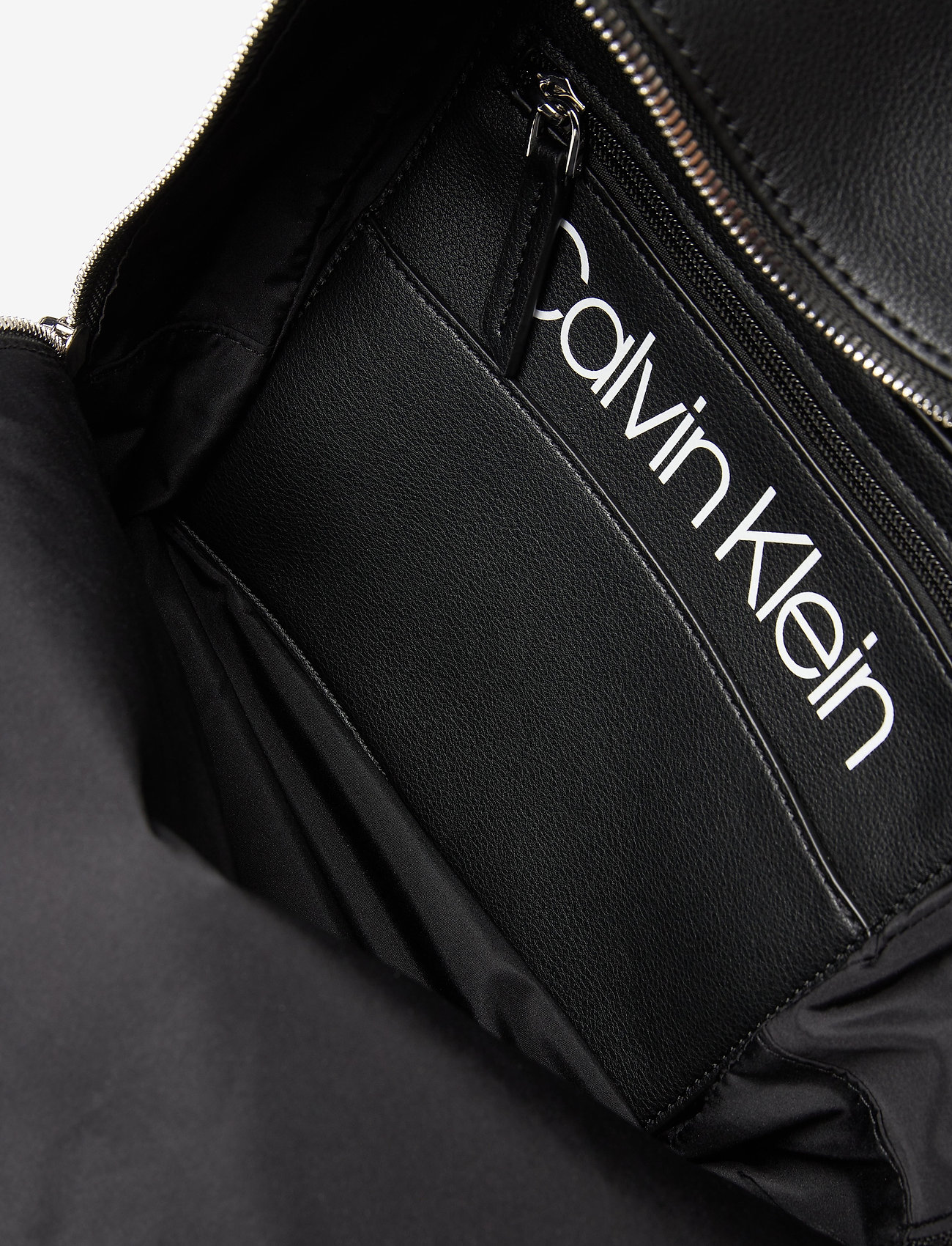 Calvin Klein - ROUND BP SM - black - 4