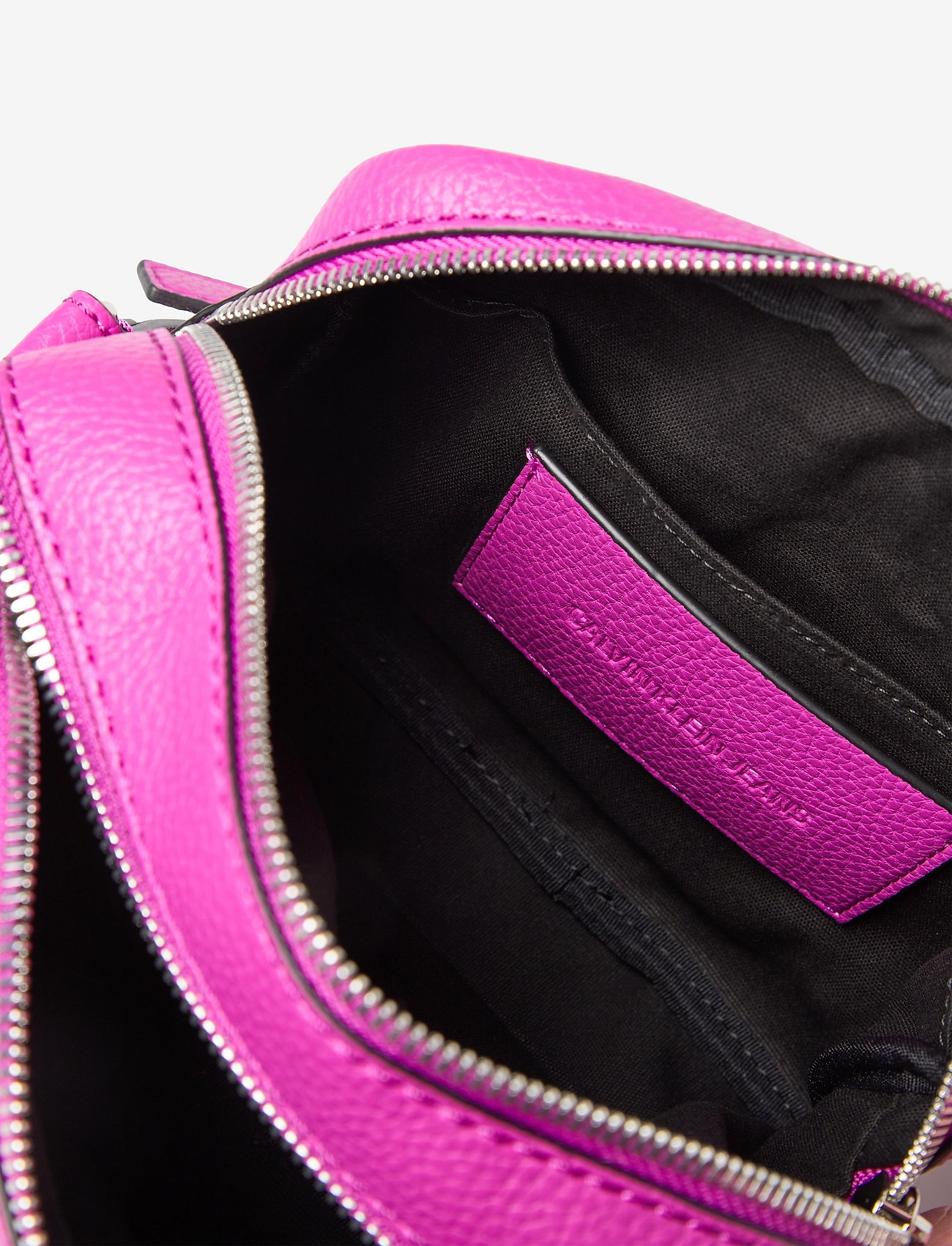 Calvin Klein - DOUBLE ZIP CROSSBODY - vivid viola - 4