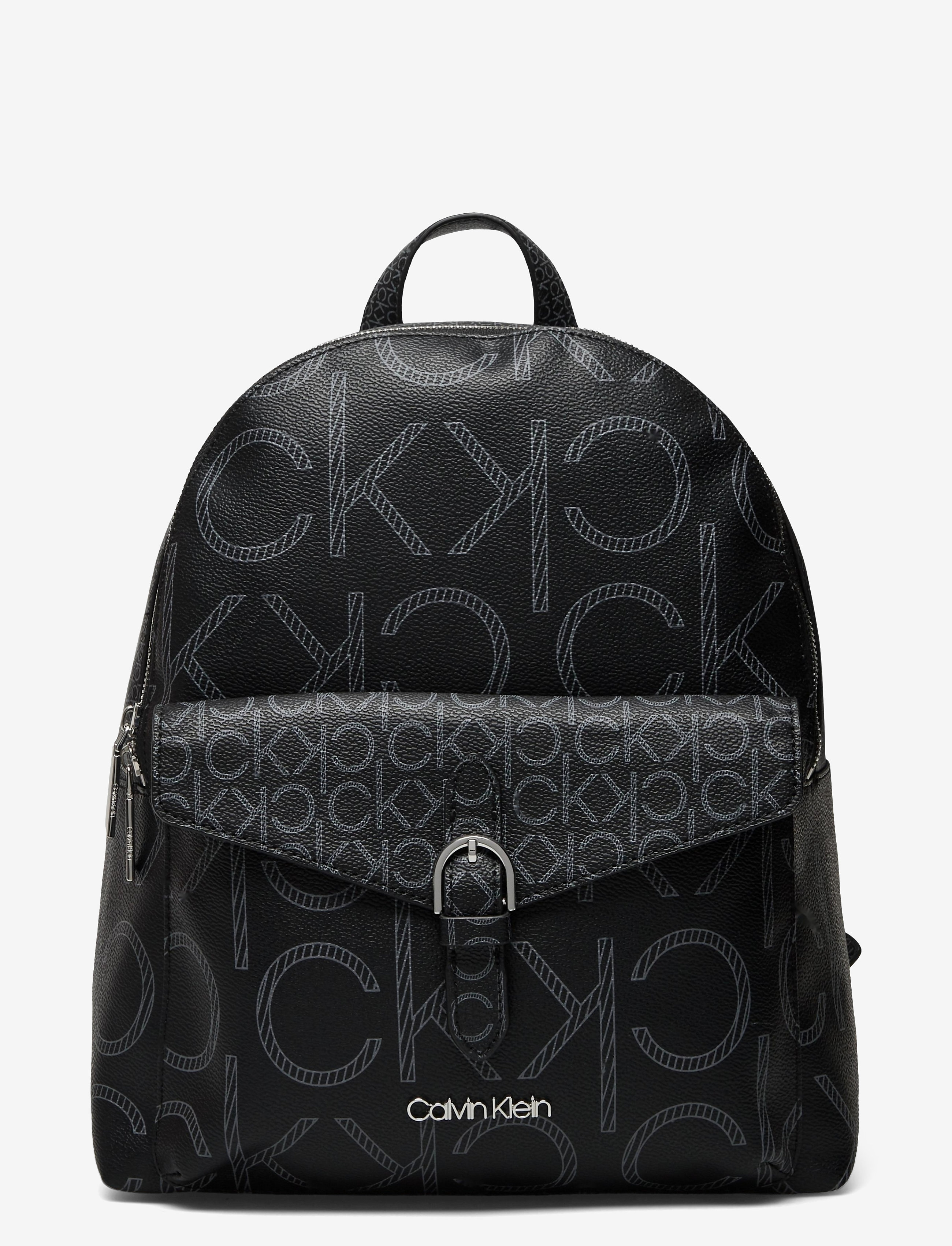 Calvin Klein - BP W/PCKT MONO SCL - black - 0