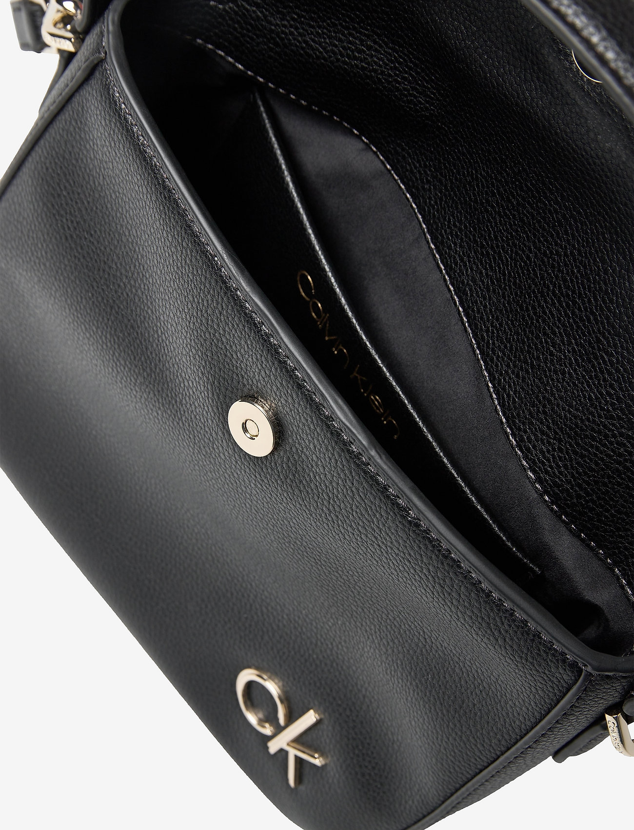 Calvin Klein - HOBO W/FLAP SM - ck black - 4