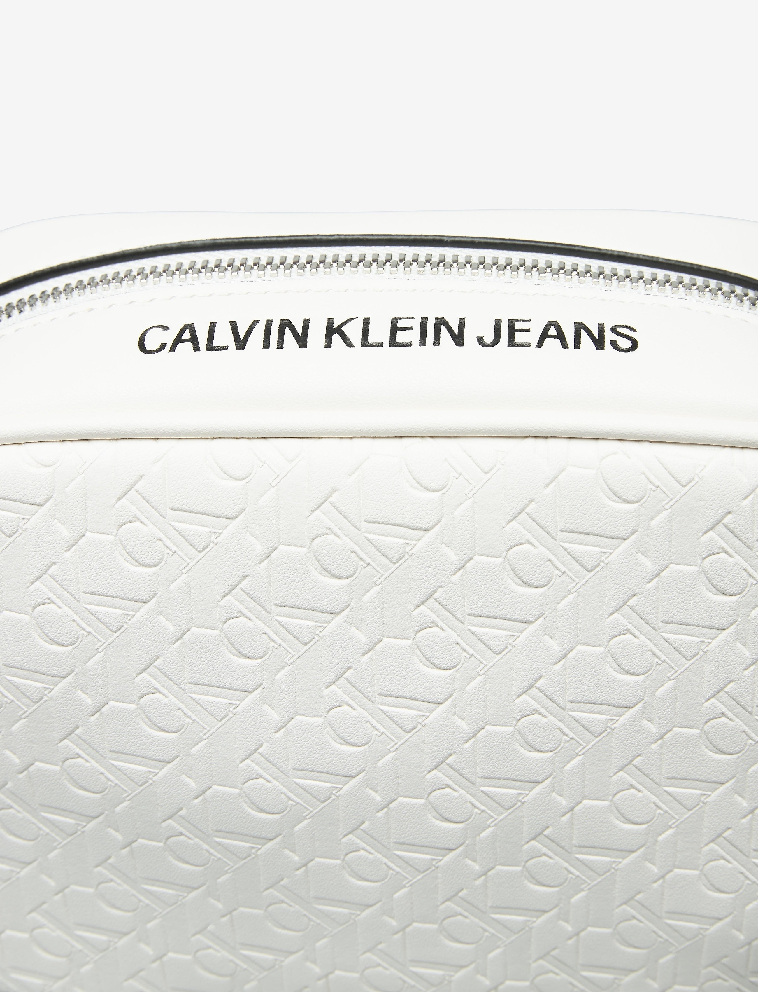 Calvin Klein - CAMERA BAG AOP - bright white - 3