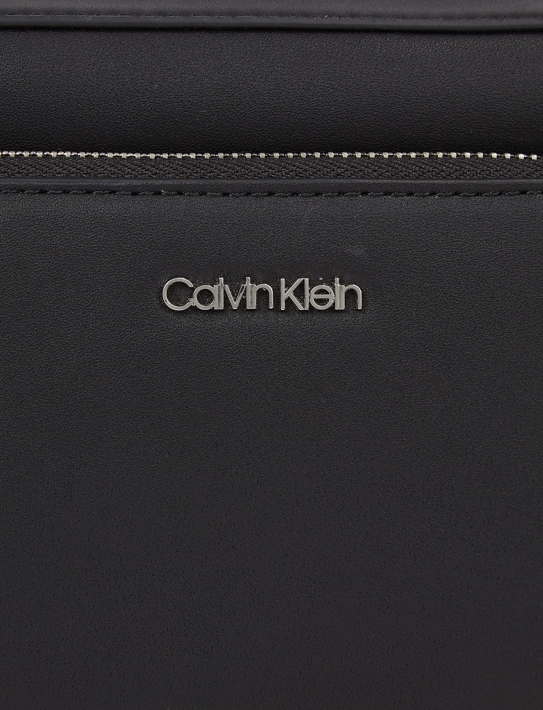Calvin Klein CK MUST CAMERA BAG M, 0GJ, OS : Buy Online at Best