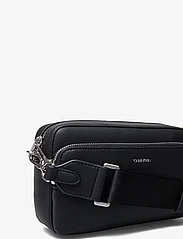 Calvin Klein - CK MUST CAMERA BAG W/PCKT LG - dzimšanas dienas dāvanas - ck black - 3