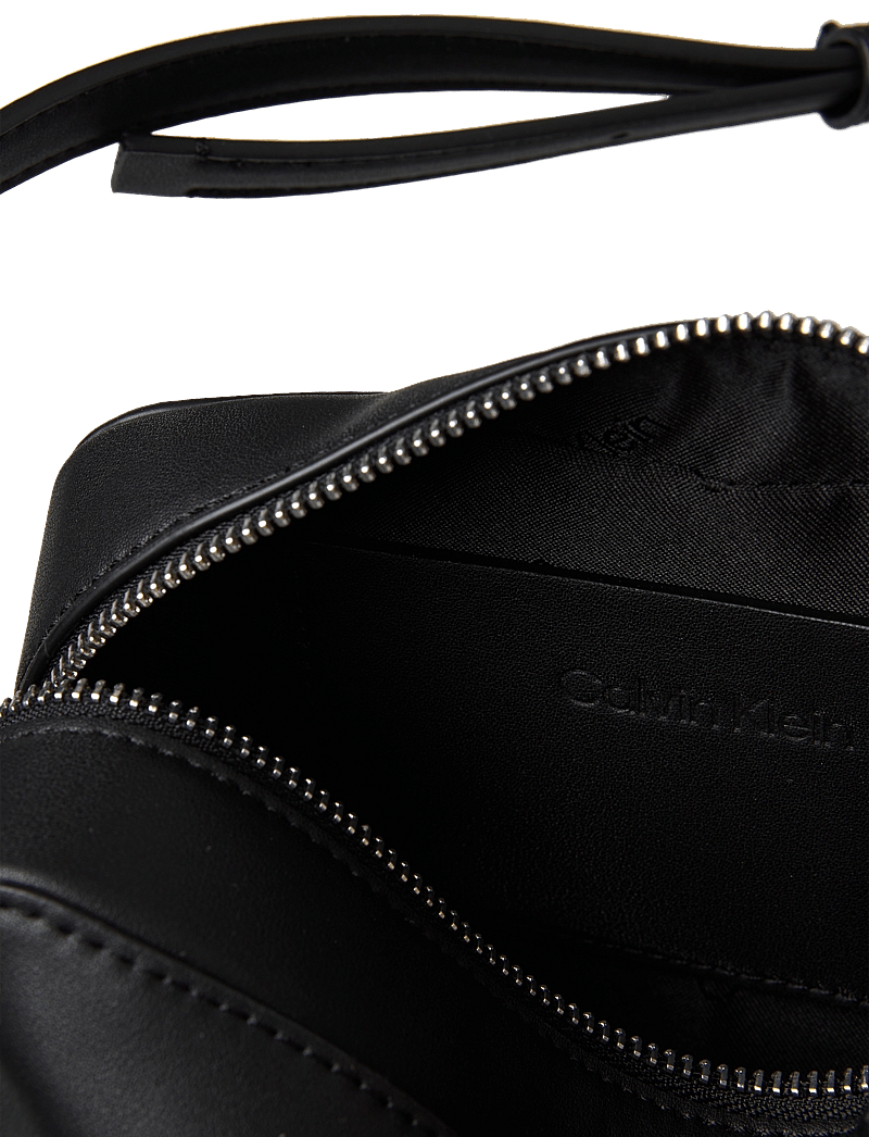 Calvin Klein - CK MUST CAMERA BAG - umhängetaschen - ck black - 4