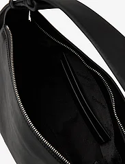 Calvin Klein - ELEVATED SOFT SHOULDER BAG SM - ck black - 4