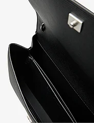 Calvin Klein - SCULPTED EW FLAP CONV25 CHAIN - peoriided outlet-hindadega - black - 4