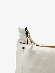 Calvin Klein - ULTRALIGHT SHOULDER BAG22 PU - occasionwear - ivory - 3