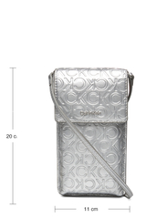 Calvin Klein - CK MUST PHONE POUCH XBODY_EMB - puhelimen kuoret - silver emb/deb - 4