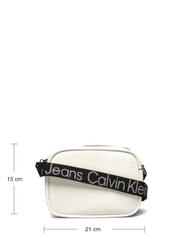 Calvin Klein - ULTRALIGHT DBLZIP CAMERABAG21 PU - sünnipäevakingitused - bright white - 5