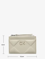 Calvin Klein - QUILT CARDHOLDER WITH ZIP - käekotid - stoney beige - 3
