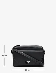 Calvin Klein - CK DAILY CAMERA BAG PEBBLE - sünnipäevakingitused - ck black - 5