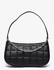 Calvin Klein - SQUARE QUILT CHAIN ELONGATED BAG - bursdagsgaver - ck black - 0