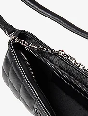 Calvin Klein - SQUARE QUILT CHAIN ELONGATED BAG - prezenty urodzinowe - ck black - 4