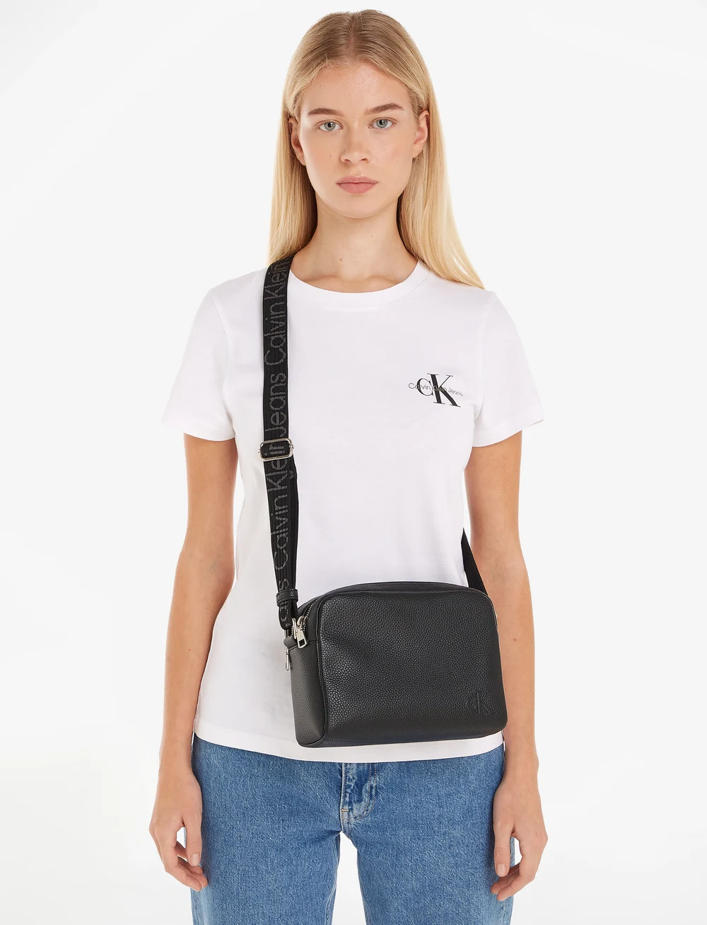 Calvin Klein Ultralight Dblzip Camerabag21 Pu Crossbody Bag Boozt