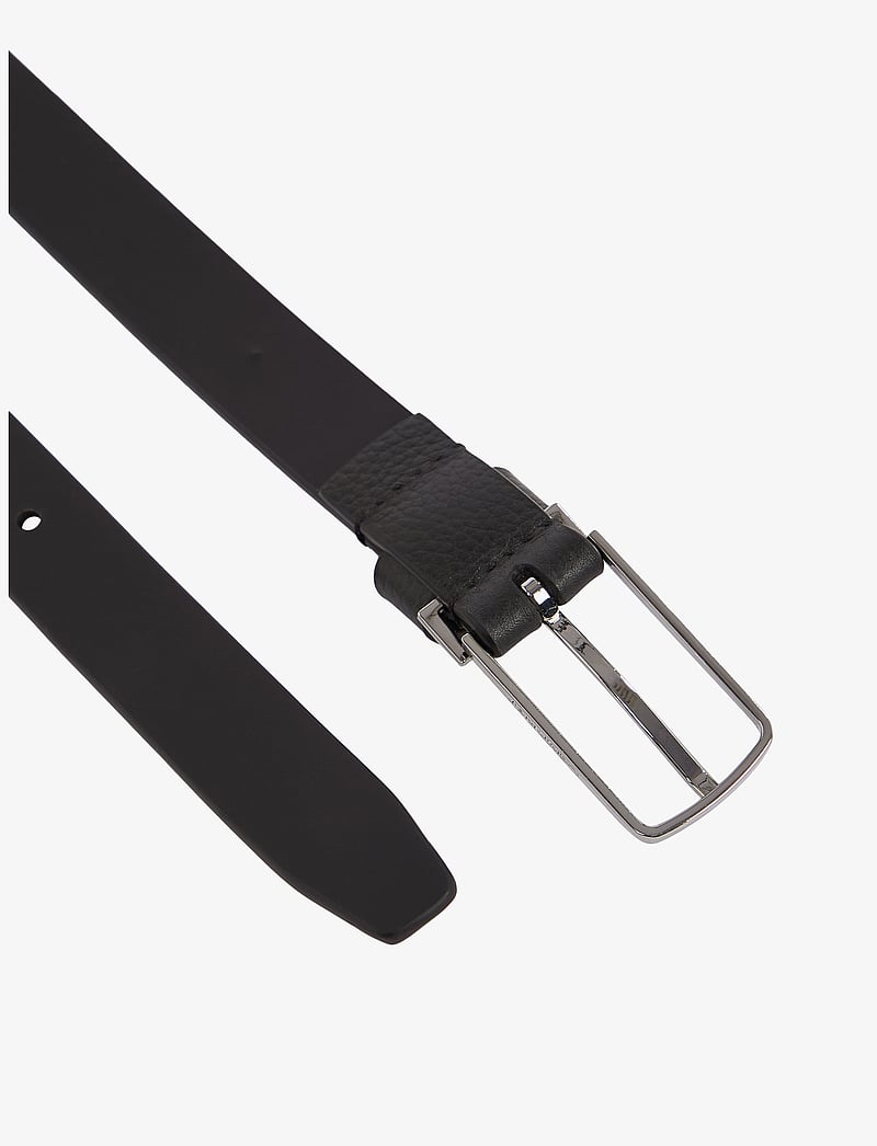 Calvin Klein Must Elongated Sqr Bkl (CKMK60K612392