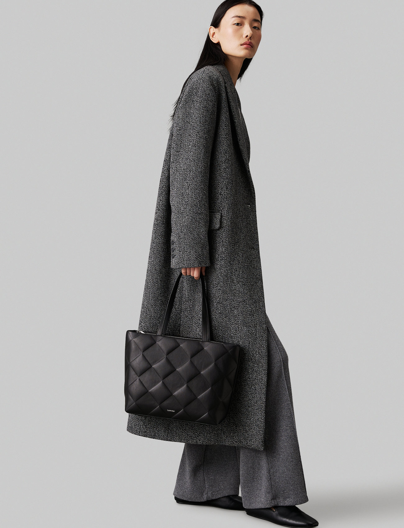 Calvin Klein - DIAMOND QUILT MEDIUM SHOPPER - ck black - 1