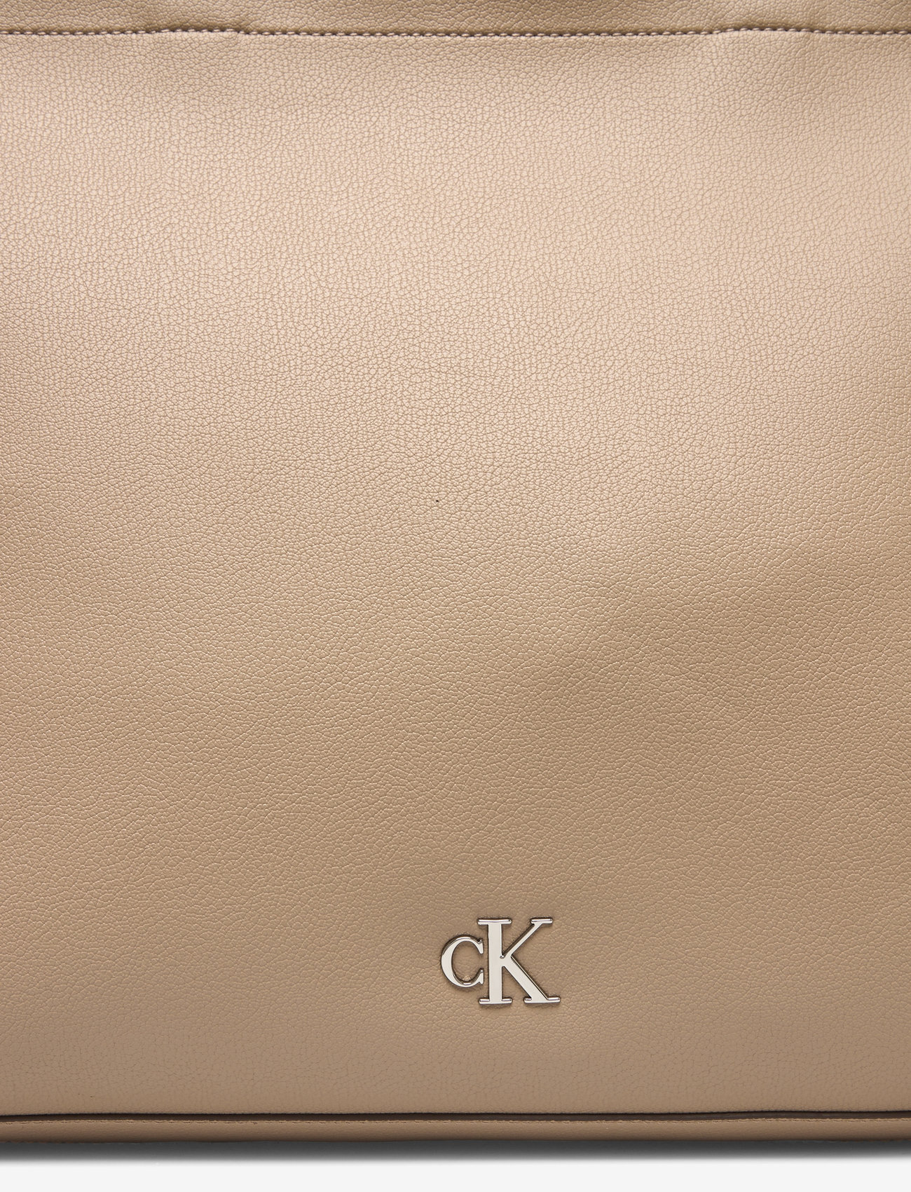 Calvin Klein - MINIMAL MONOGRAM SLIM TOTE34 T - crockery - 3