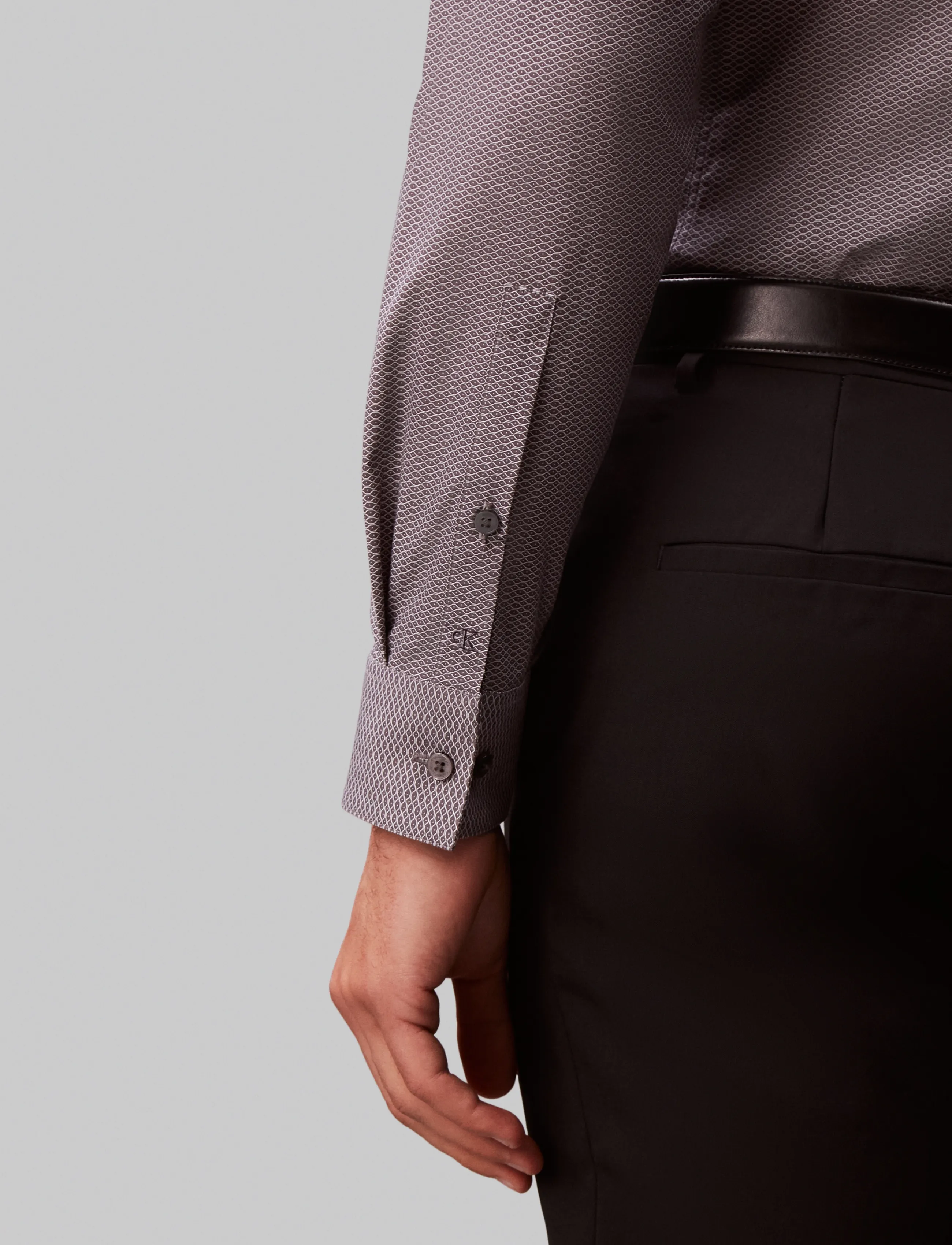 Calvin Klein - SLIM ESNTL POPLIN STR PRT - mönstrade skjortor - magnet - 5