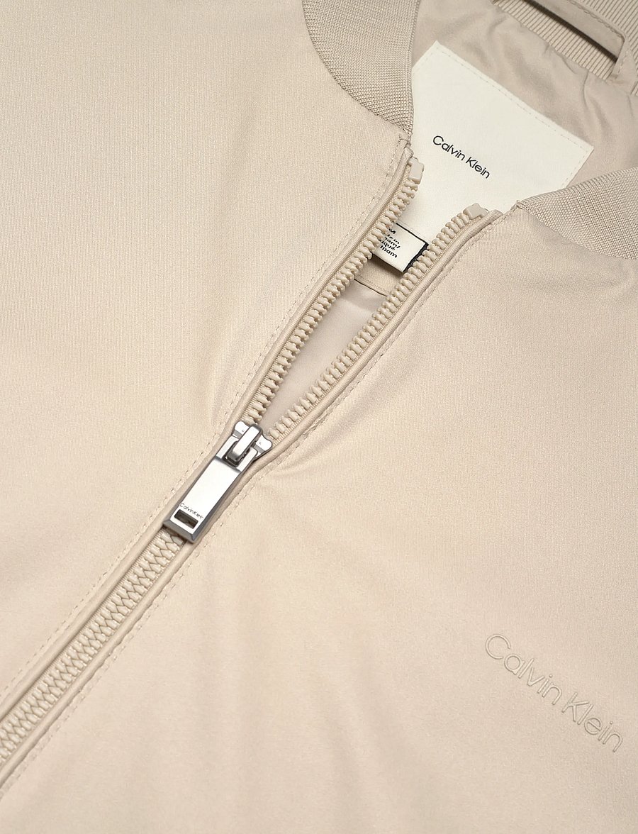 Calvin Klein - LS MATTE BOMBER JACKET - frühlingsjacken - island fossil - 2
