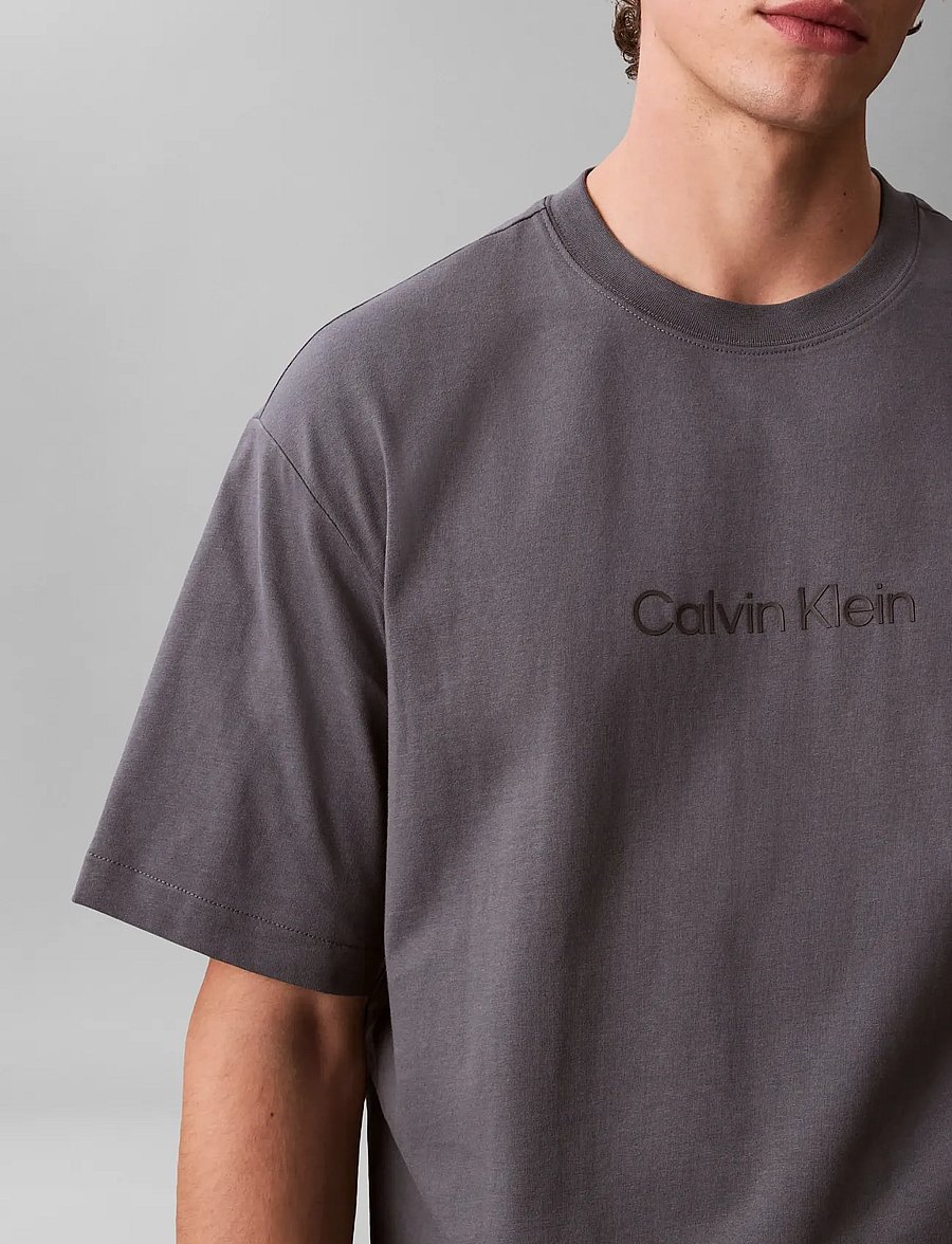 Calvin Klein - SS RLXD 16s STD LOGO CREWNK TEE - lühikeste varrukatega t-särgid - anchor navy - 5
