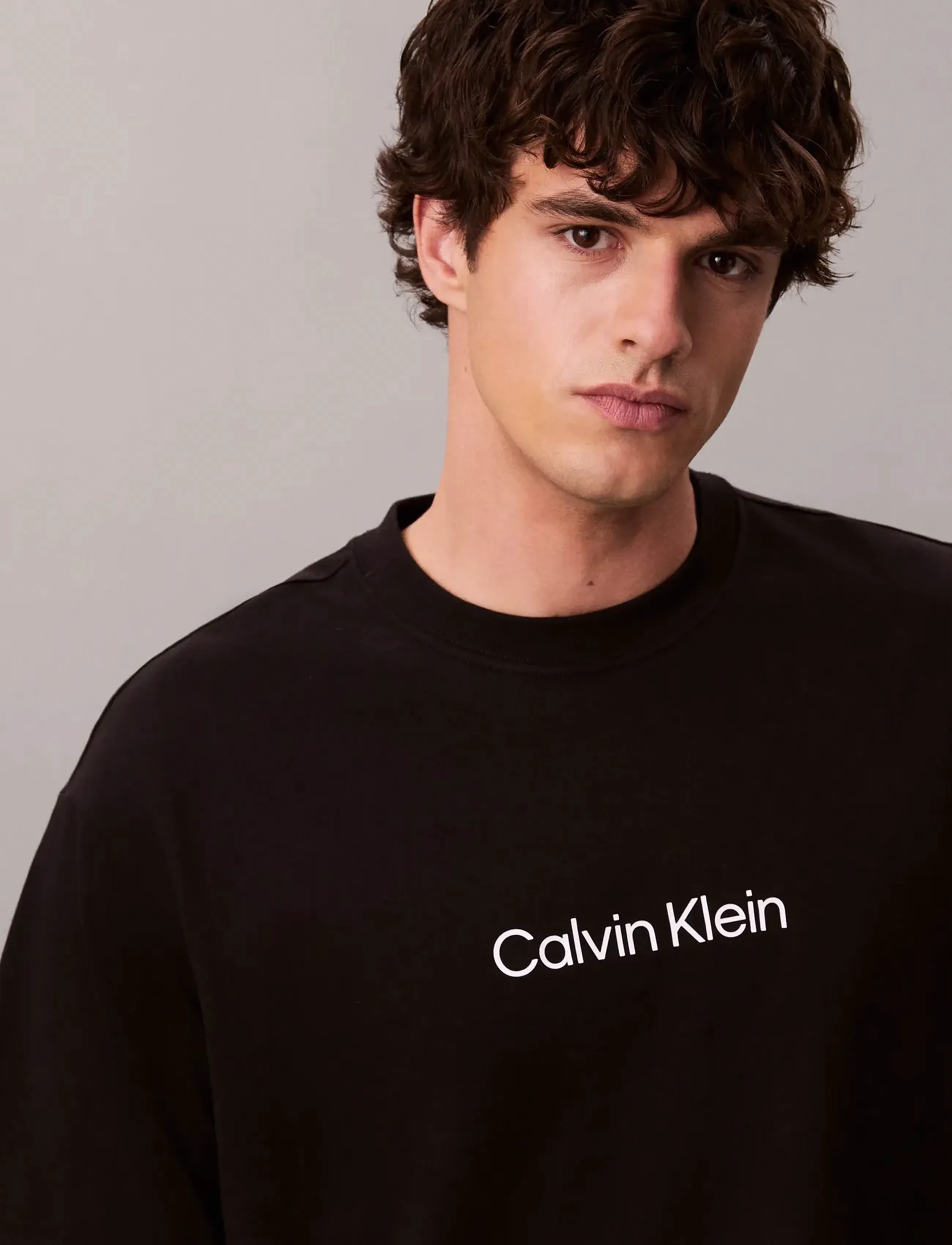 Calvin Klein - SS RLXD 16s STD LOGO CREWNK TEE - lühikeste varrukatega t-särgid - black - 2