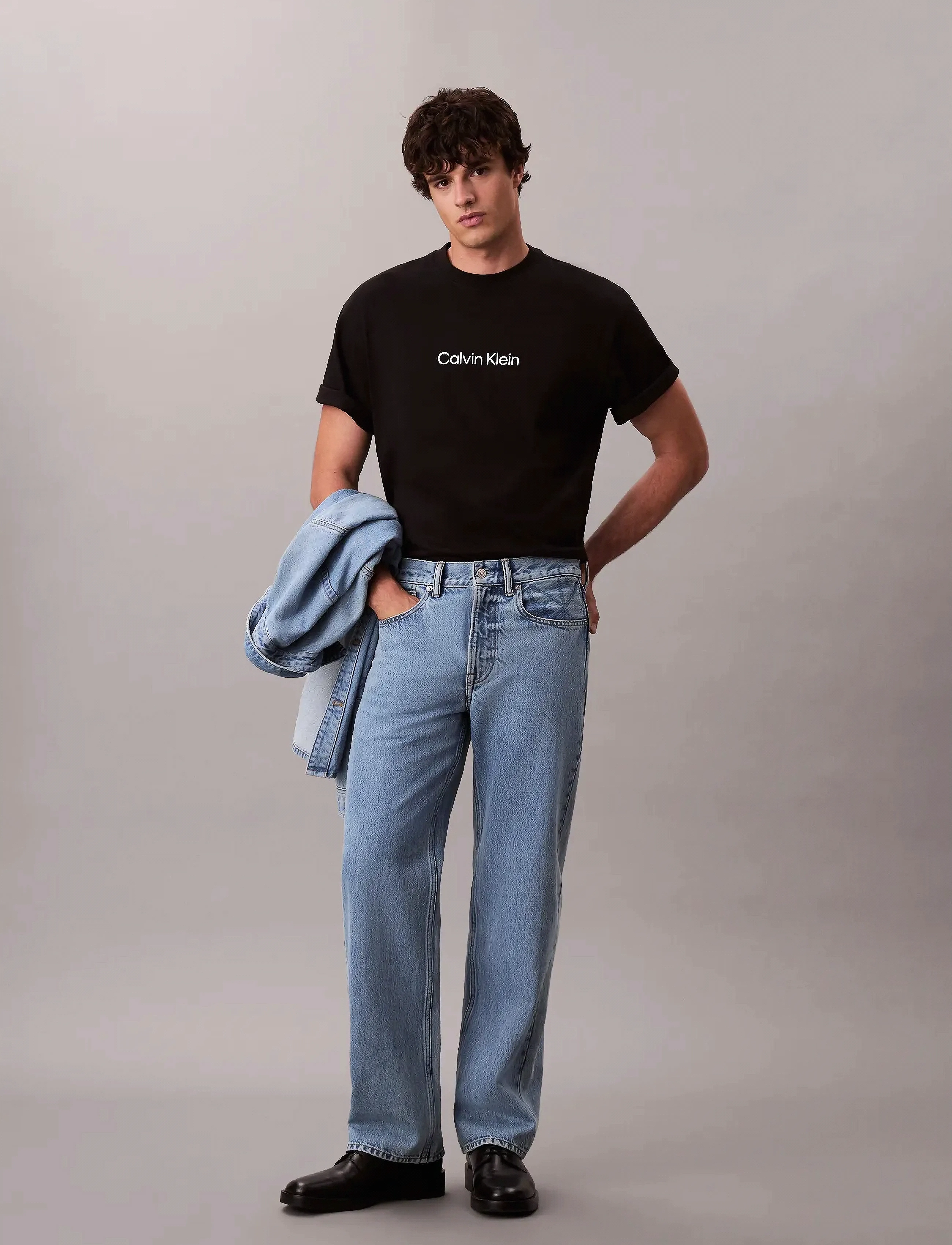 Calvin Klein - SS RLXD 16s STD LOGO CREWNK TEE - lühikeste varrukatega t-särgid - black - 3