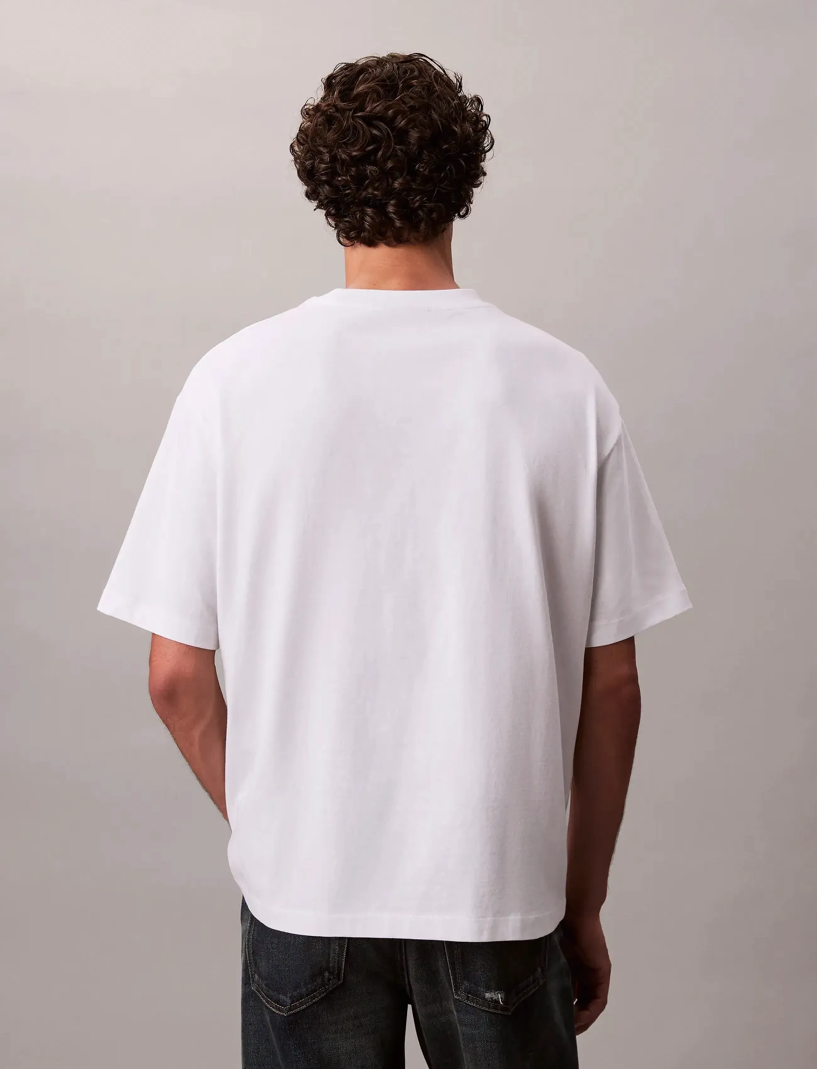 Calvin Klein - SS RLXD 16s STD LOGO CREWNK TEE - kurzärmelige t-shirts - bright white - 4