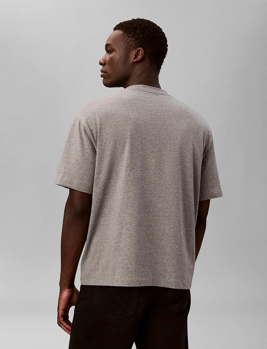 Calvin Klein - SS RLXD STANDARD LOGO CREWNK TEE - kortärmade t-shirts - medium grey heather - 2
