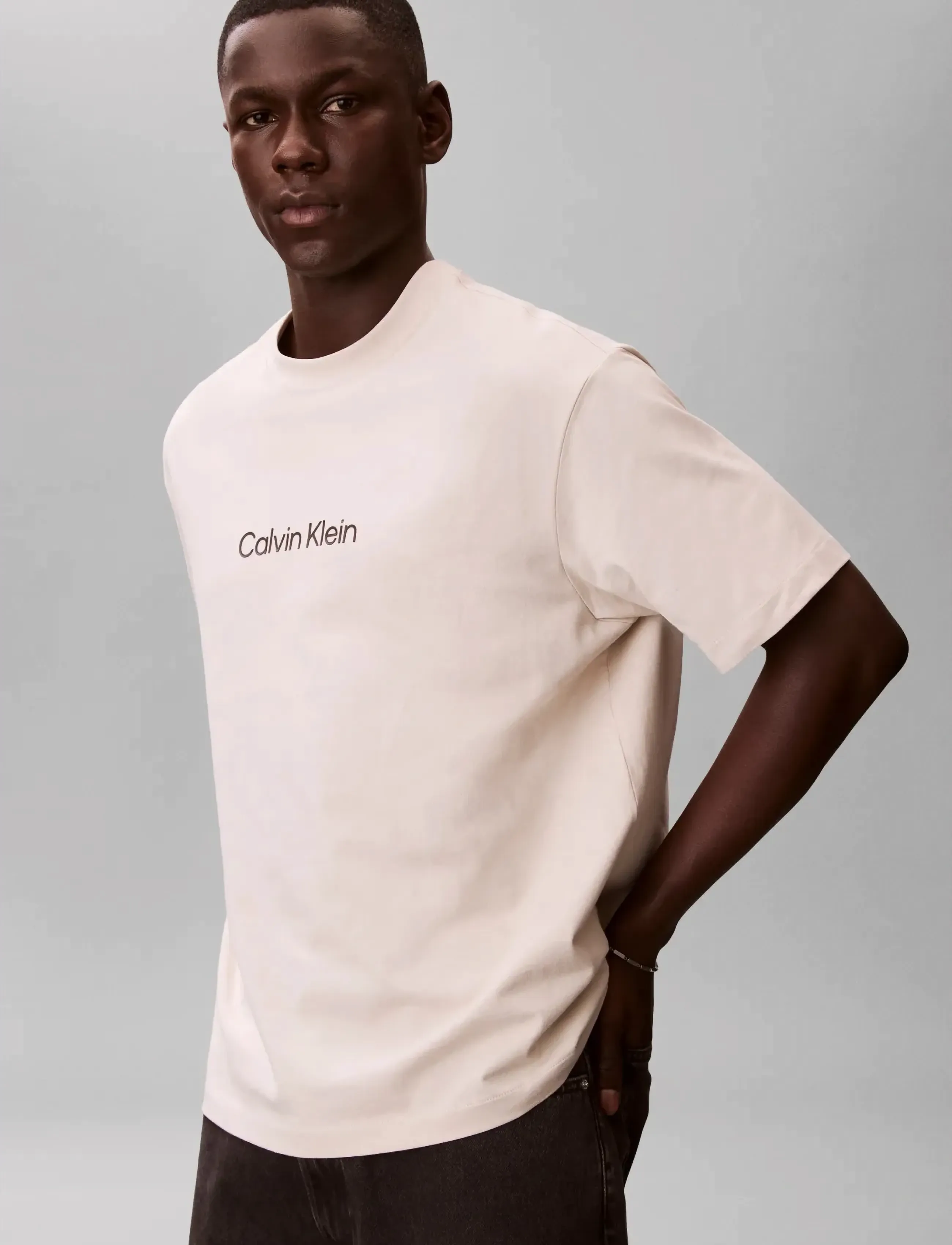 Ss Rlxd Standard Logo Crewnk Tee 3
