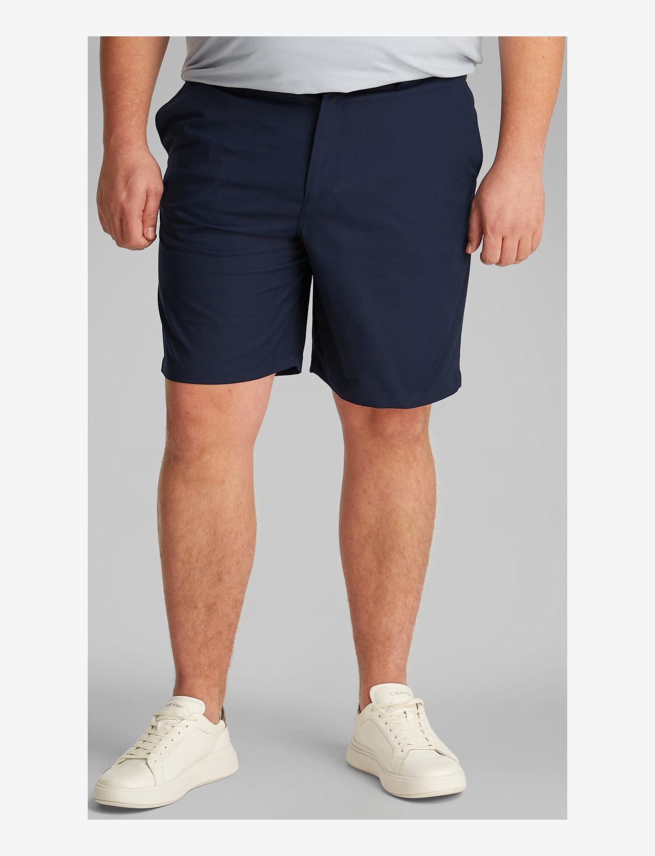 Calvin Klein - TECH SHORT 9" - casual shorts - dark sapphire - 1