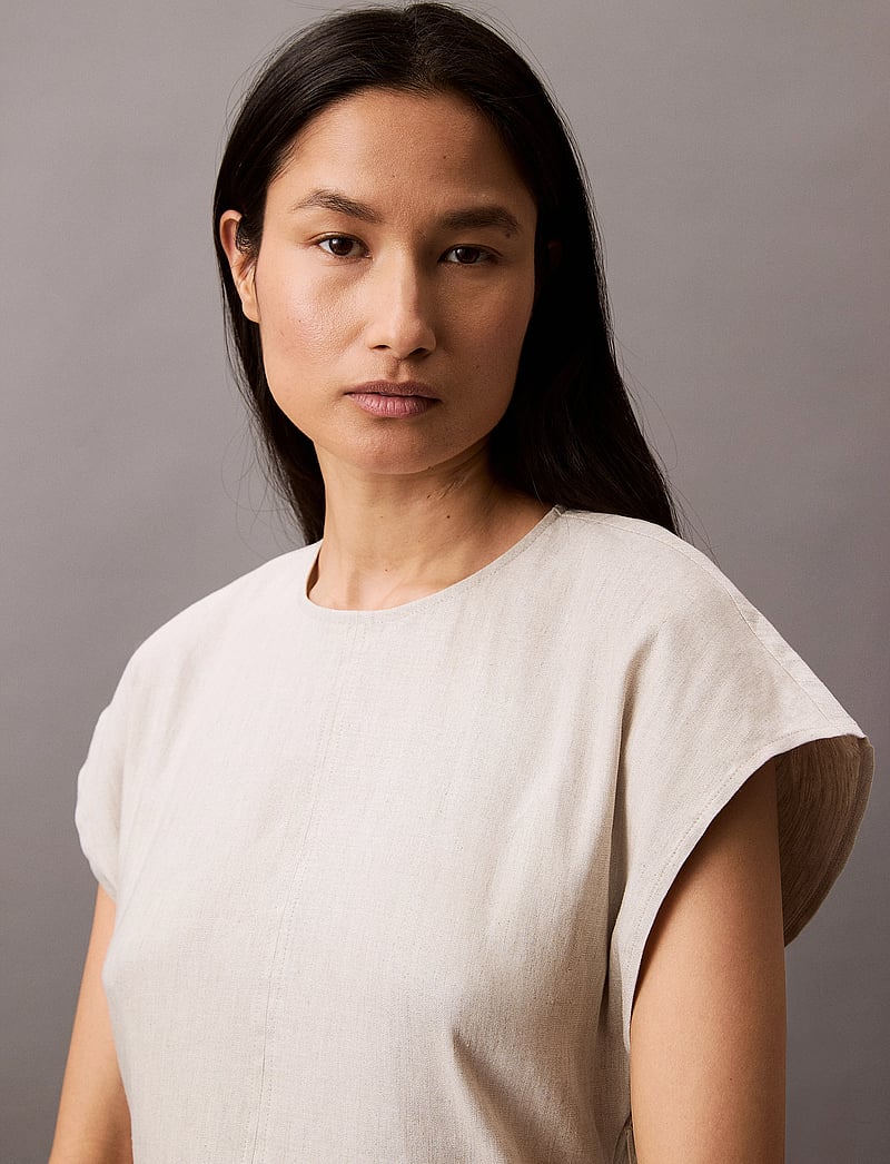 Calvin Klein - STRETCH LINEN MIDI DRESS - midi dresses - as header - 0