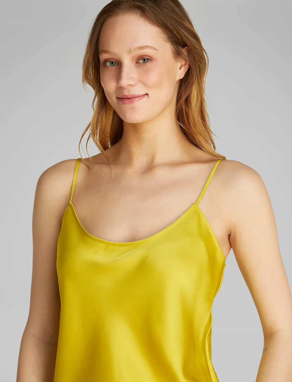 Calvin Klein - MATT SHINE SATIN CAMI - varrukateta pluusid - warm olive - 5