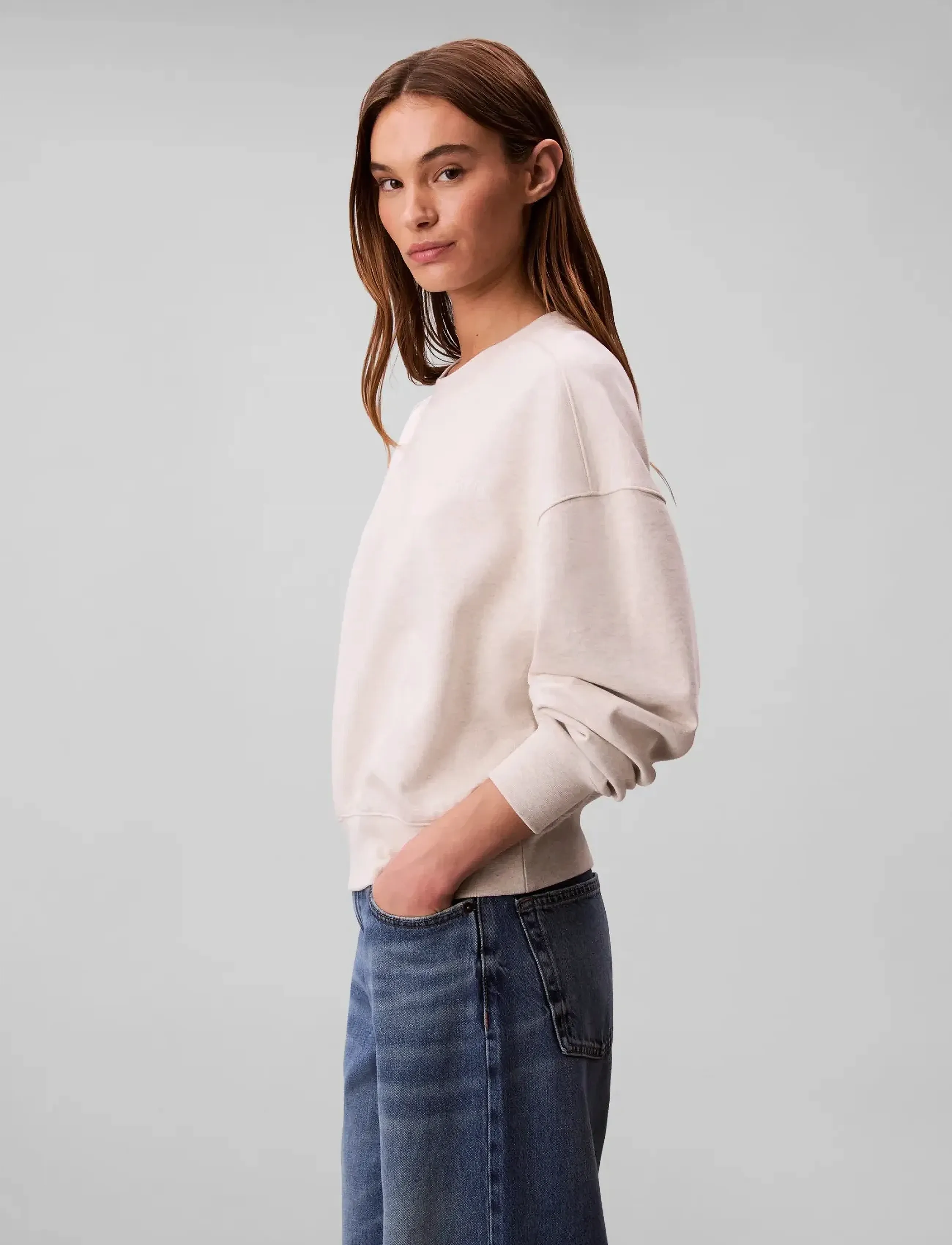 A- Logo Emb French Terry Crewnec 4
