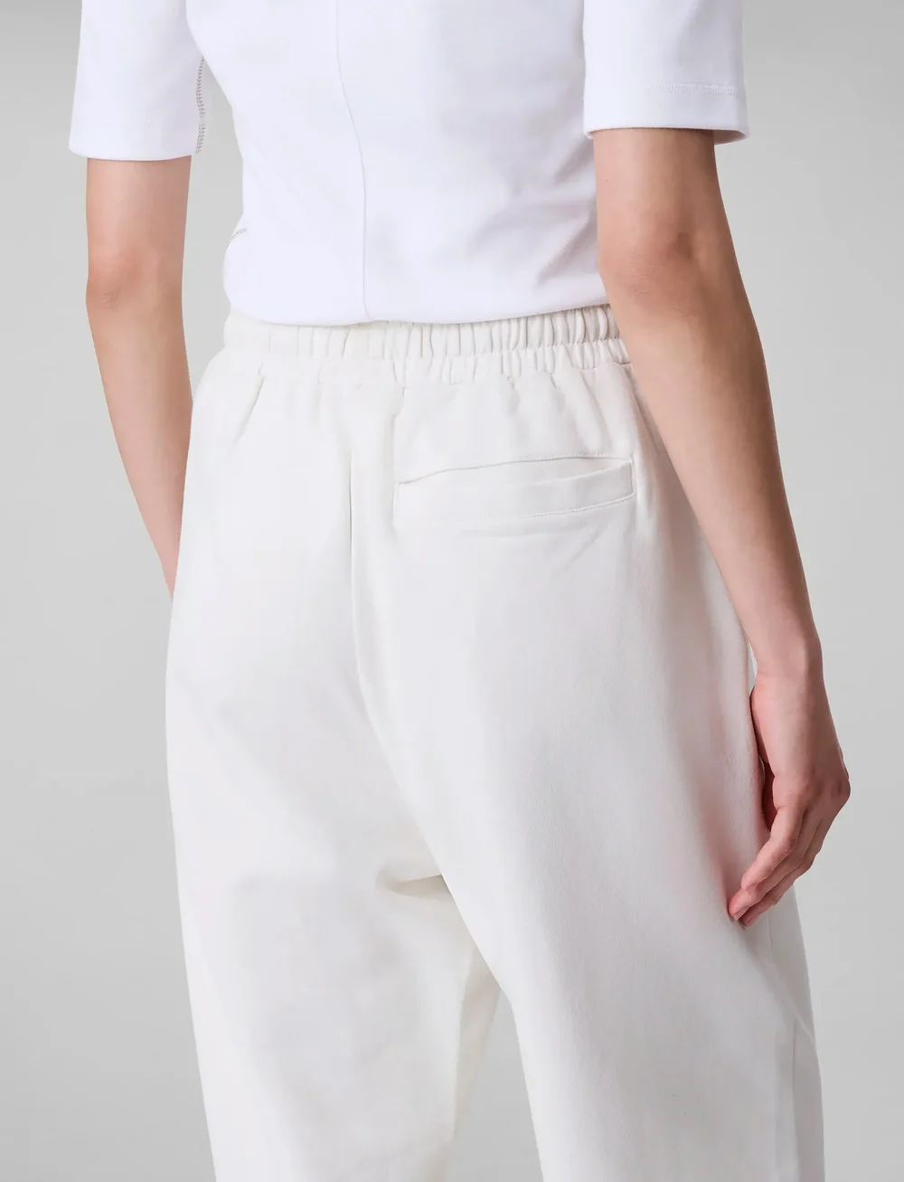 Calvin Klein - A-LS FRENCH TERRY EMB LOGO PANT - trainingsbroeken - tofu - 5