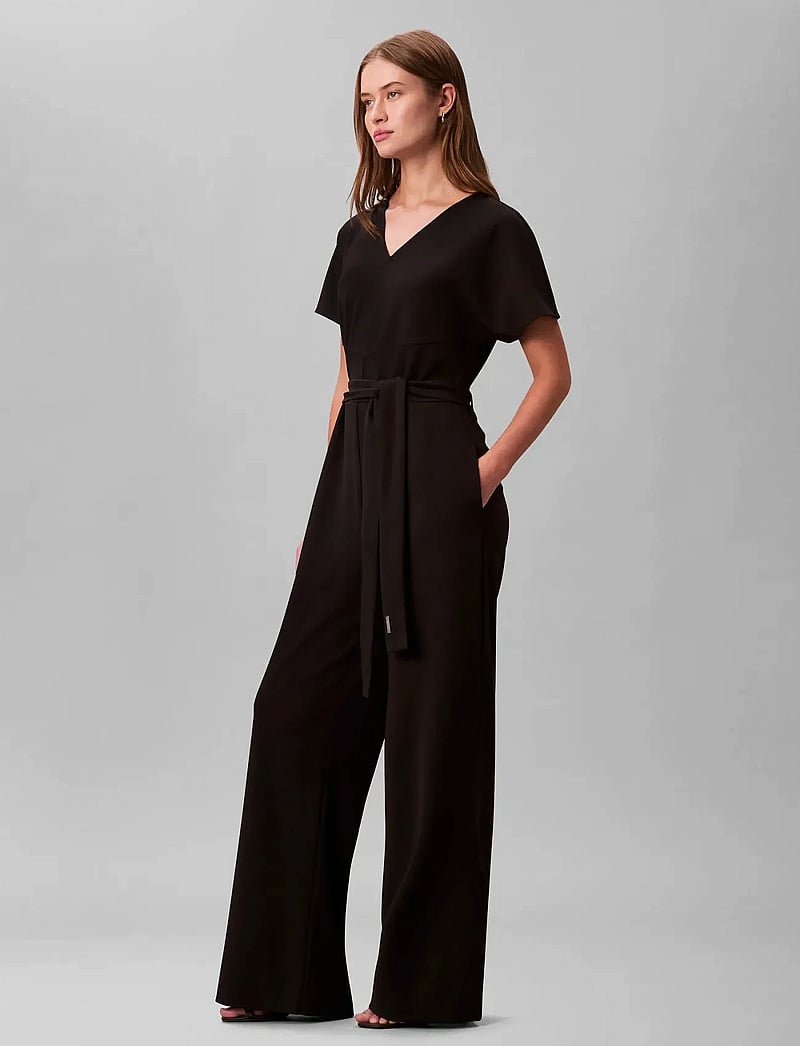 Calvin Klein - Stretch Crepe Jumpsuit with Belt - buksedragter - black - 5
