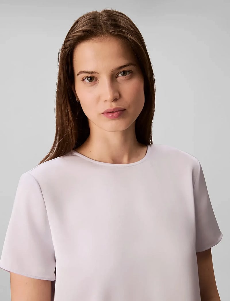 Calvin Klein - Matte Shine Satin SS Shell Top - t-särgid - lacey lilac - 5