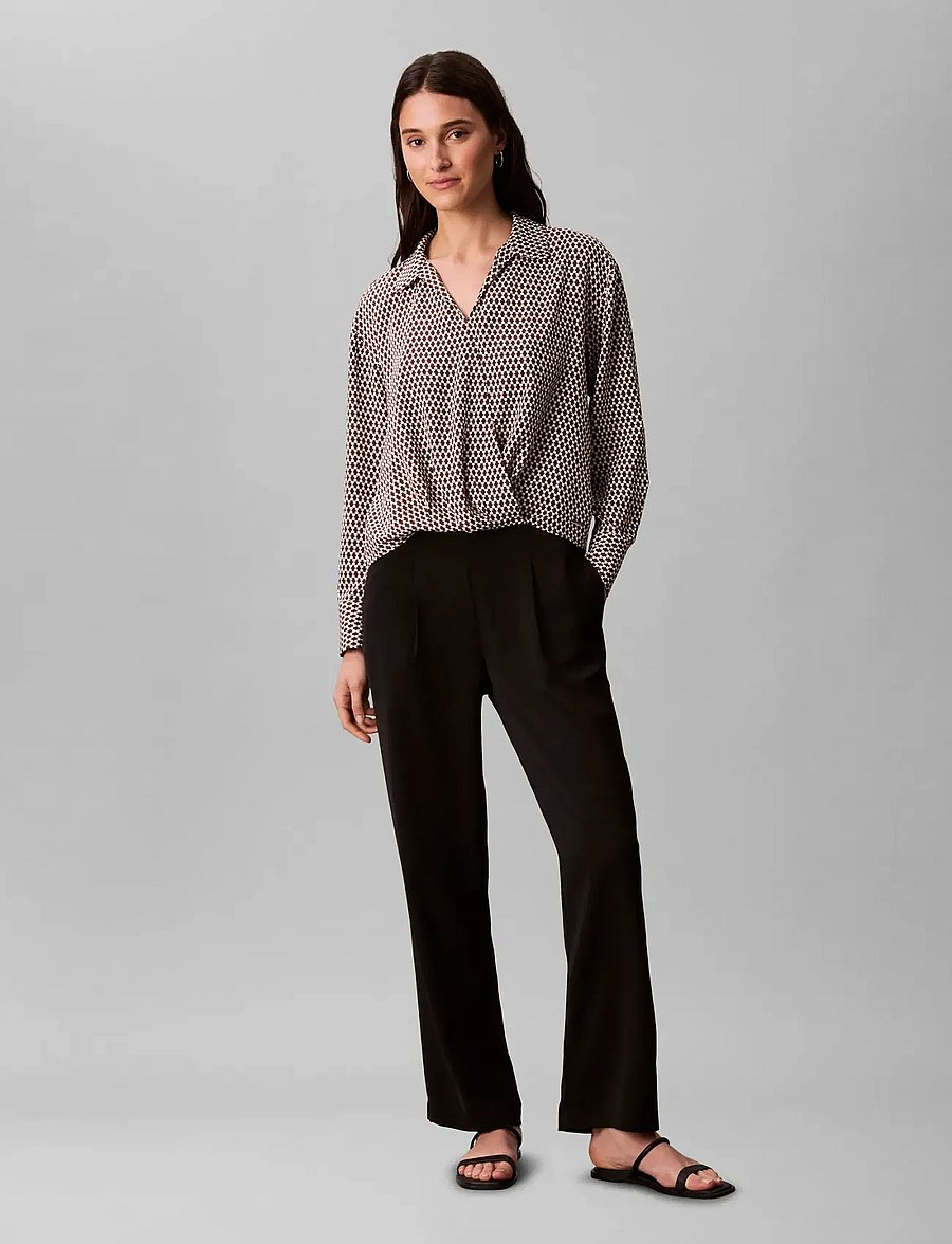 Calvin Klein - Printed Crepe LS Faux Wrap Top - langärmlige hemden - csw25f_p047+1_rocky road - 3