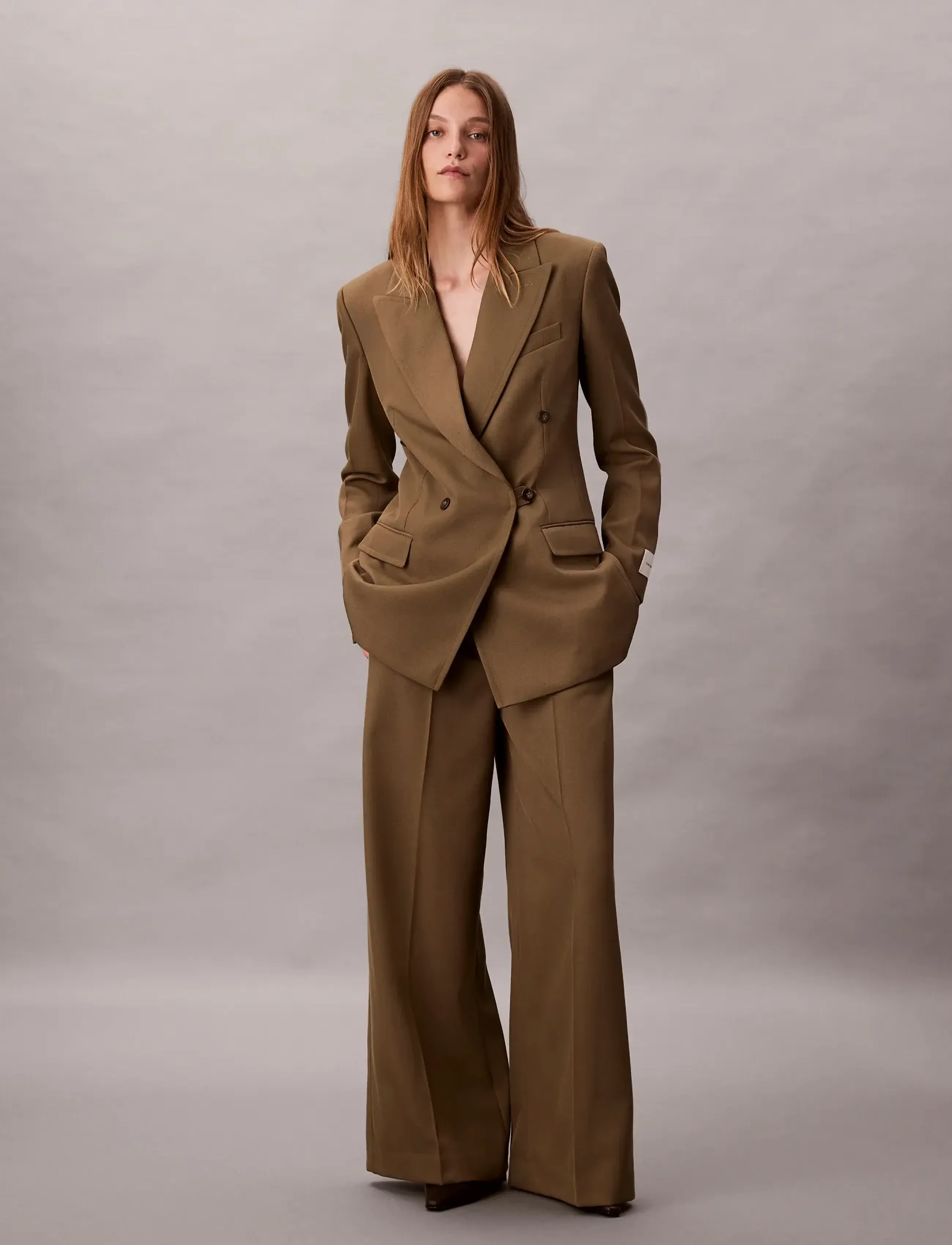 Calvin Klein Wool Gaberdine Wide Leg Trouser, 38, Trousers, Khakigrün - Leg, Frauen