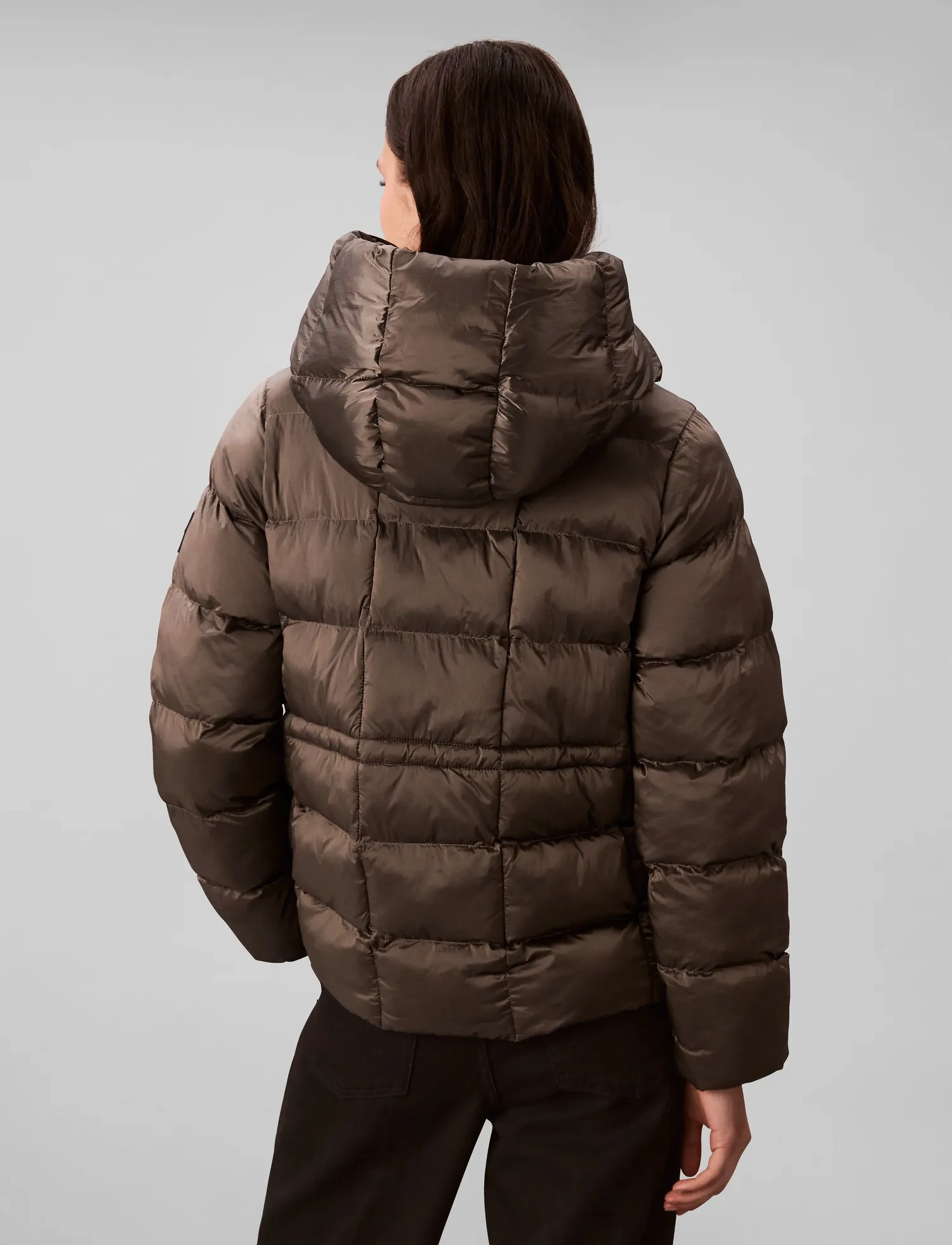 Shine Wrap Mid Puffer 5