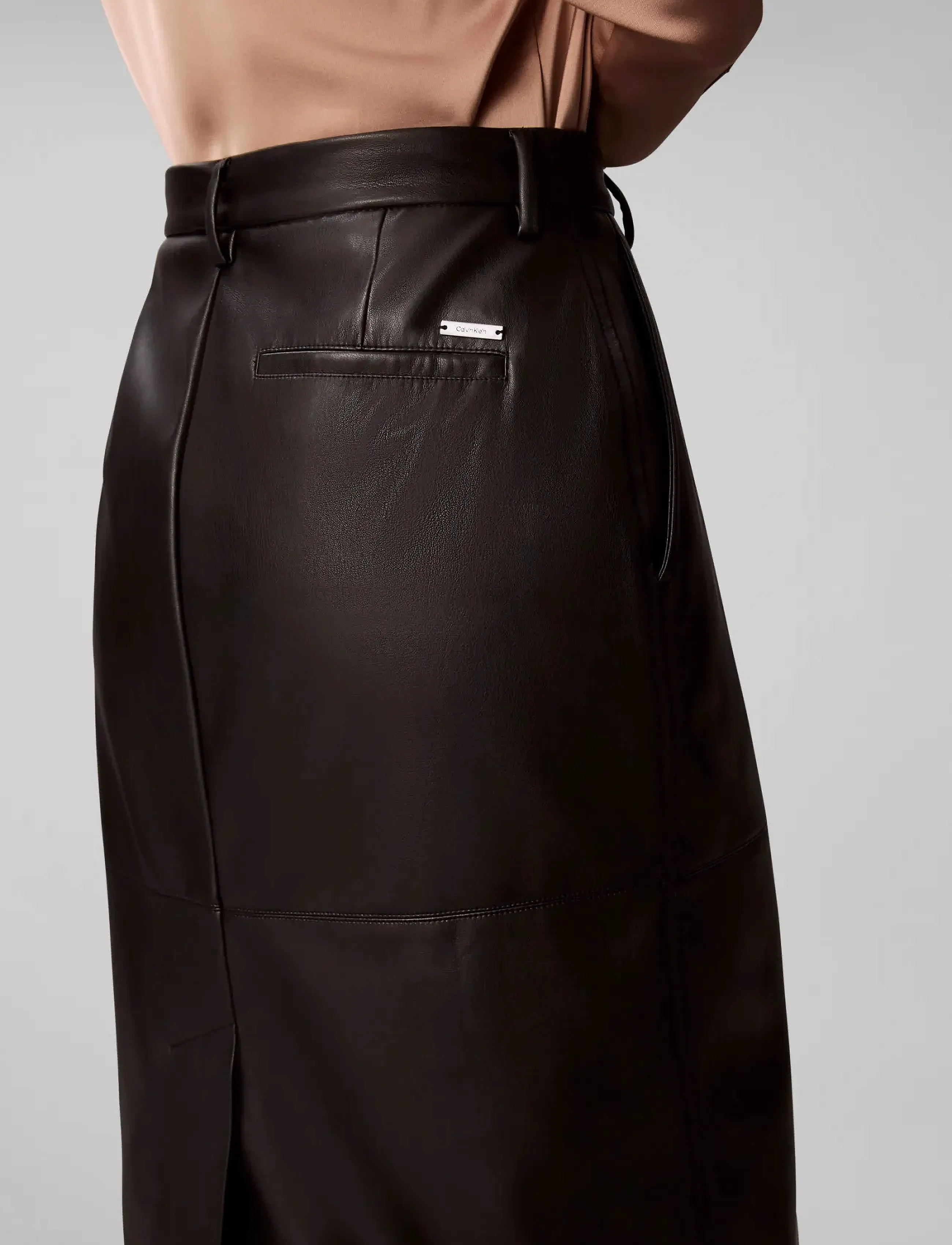 Calvin Klein - FAUX LEATHER MIDI SKIRT - midiseelikud - black - 5