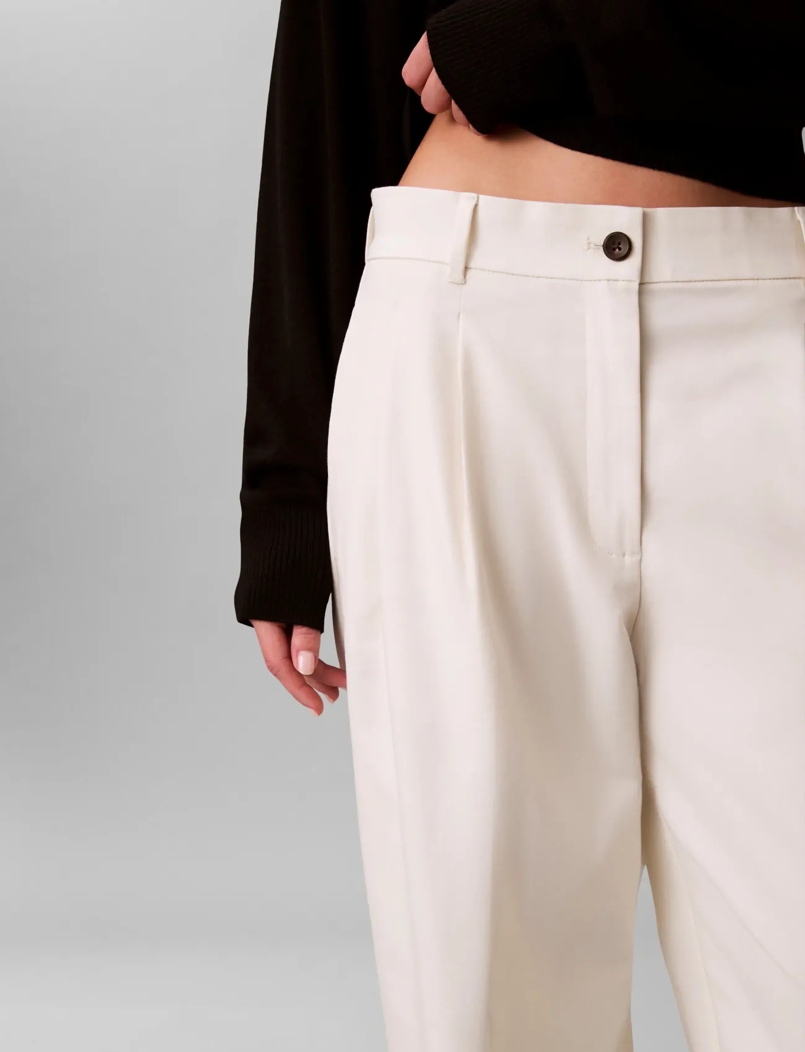 Calvin Klein - STRETCH CHINO W/ PLEAT - WIDE LE - pidulikud püksid - tofu - 5