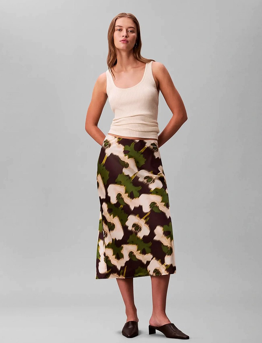 Calvin Klein - Printed Satin Midi Slip Skirt - satiinihameet - 19645 csw25f_p020+1_black - 0