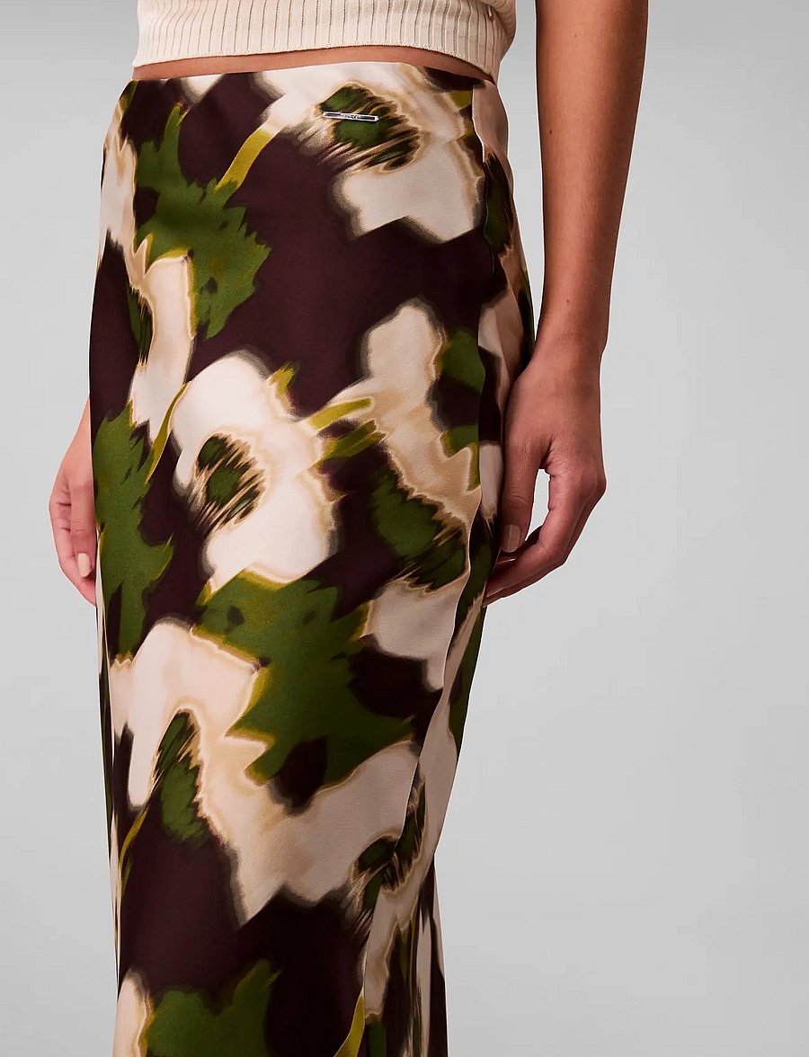 Calvin Klein - Printed Satin Midi Slip Skirt - satiinihameet - 19645 csw25f_p020+1_black - 3