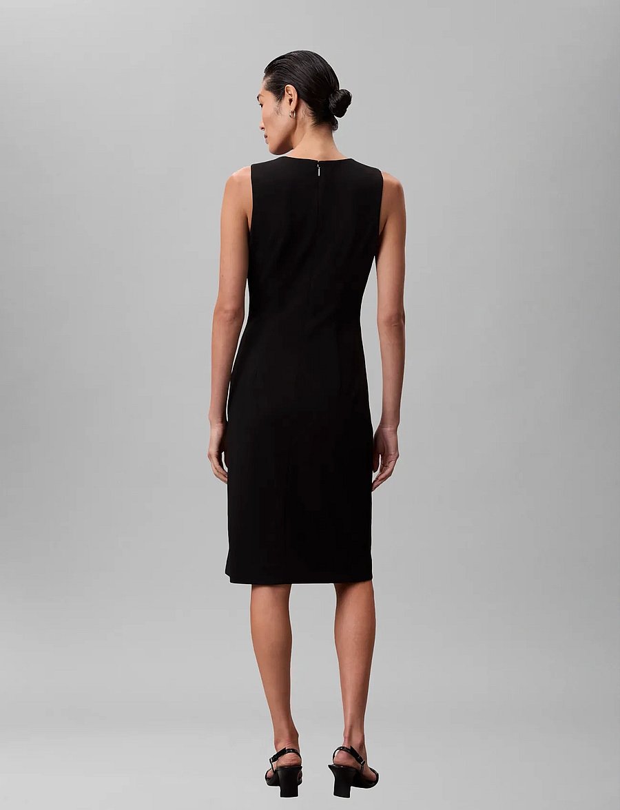 Calvin Klein - Stretch Crepe SL Hardware Dress - midi kjoler - black - 2