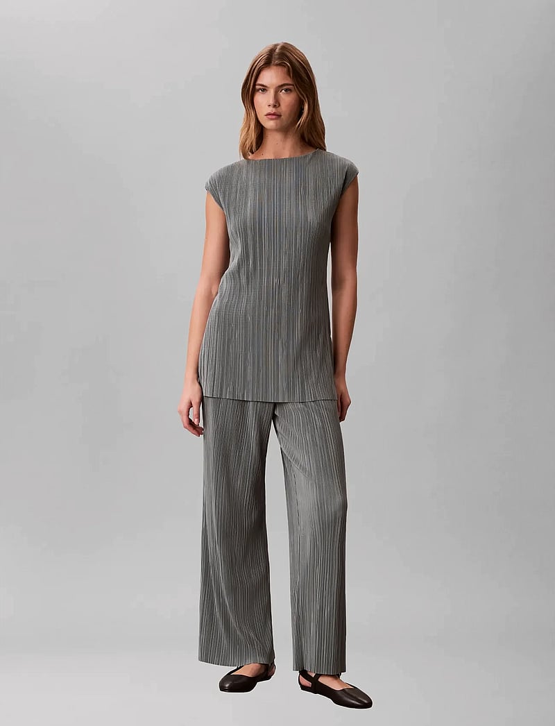 Calvin Klein - SL PLISSE TUNIC - Ærmeløse bluser - shadow - 0