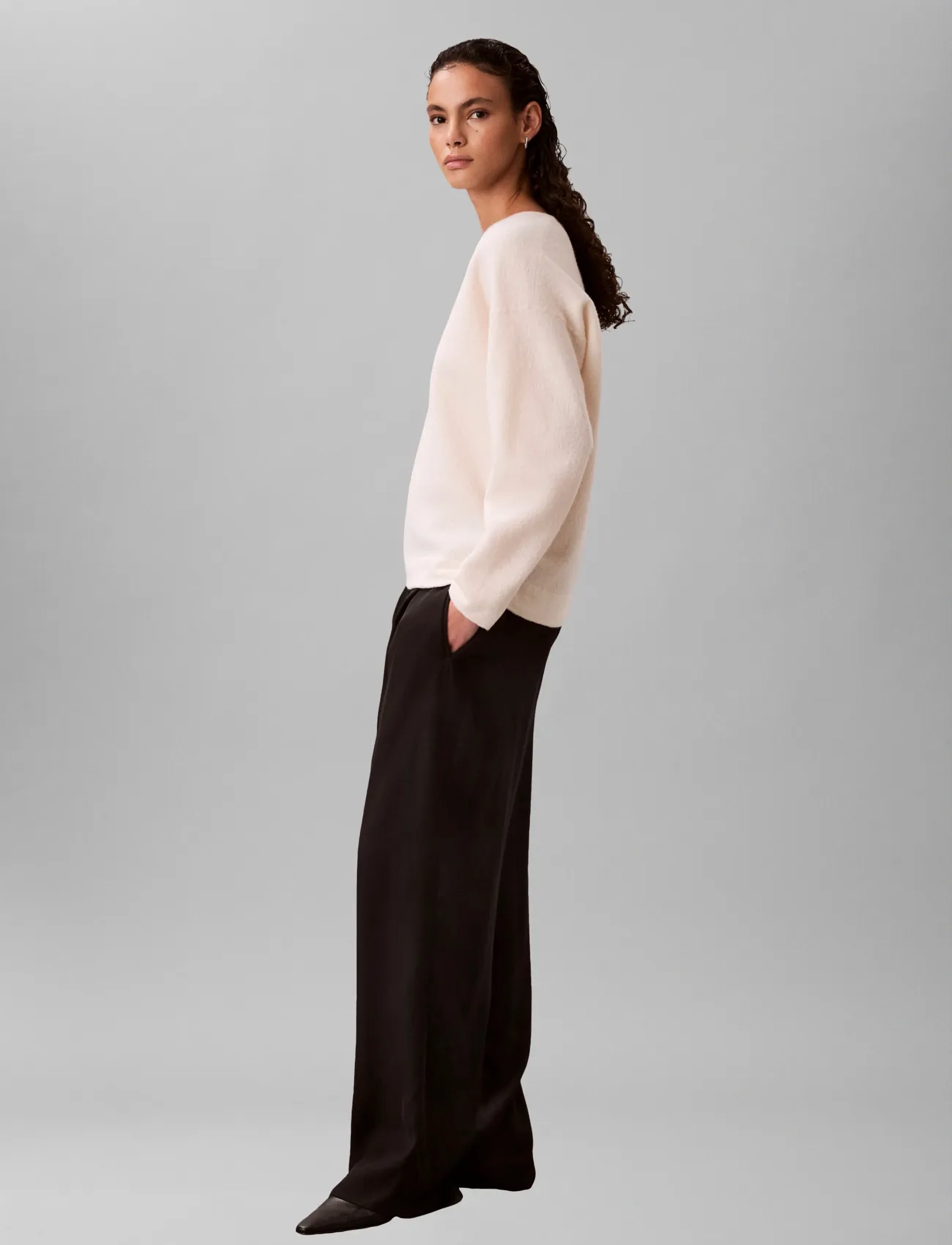 Calvin Klein - BOILED WOOL LS V NECK TOP - striktrøjer - white greige - 2