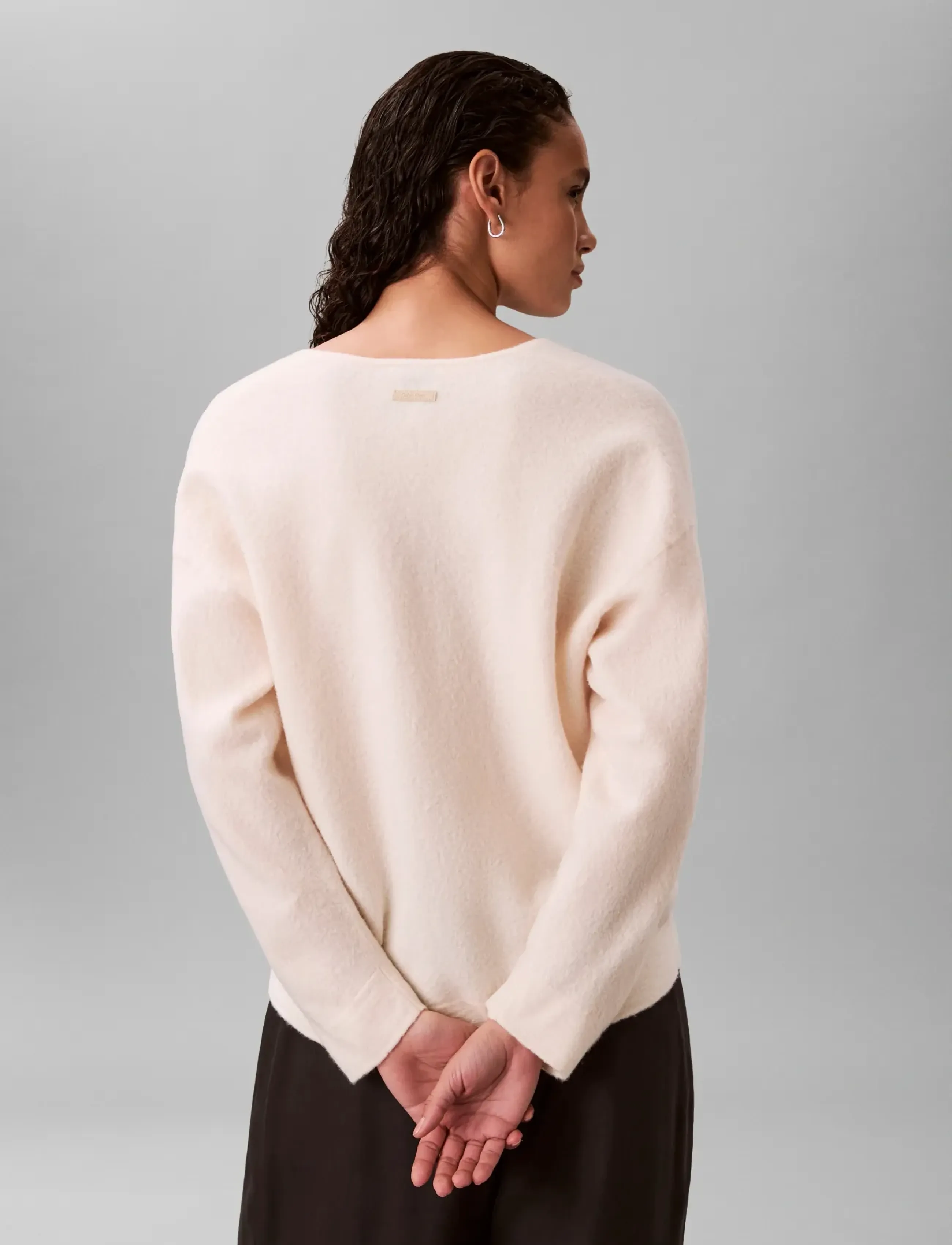Calvin Klein - BOILED WOOL LS V NECK TOP - striktrøjer - white greige - 4