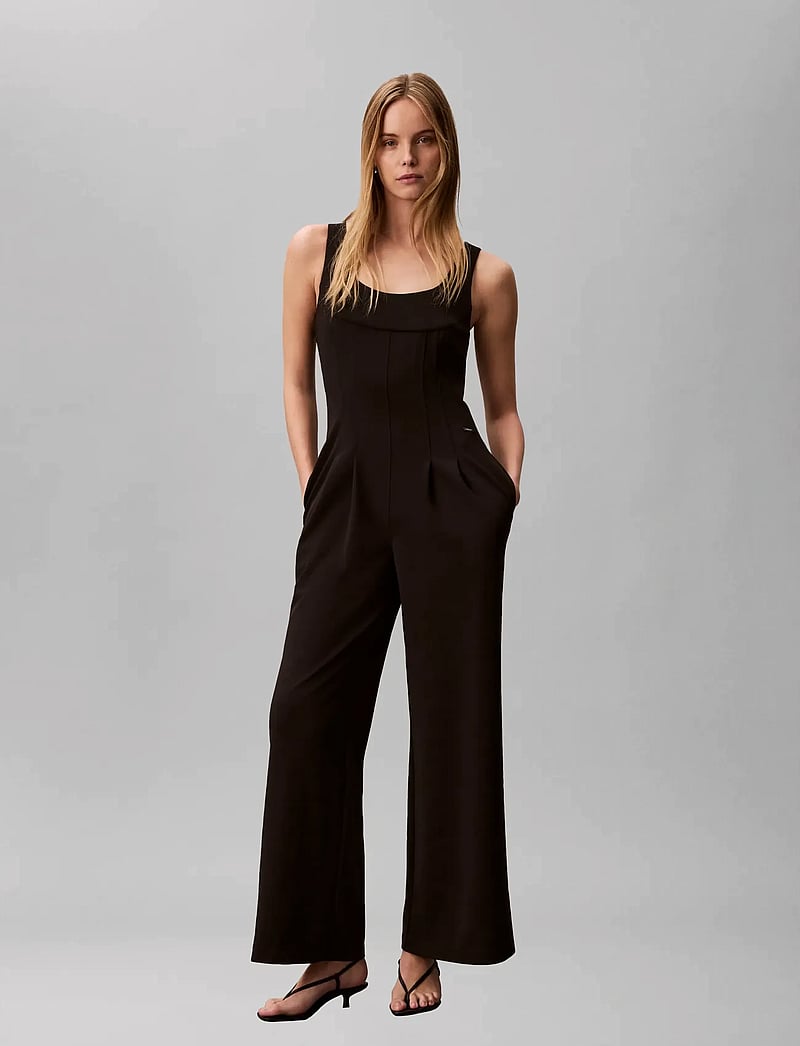 Calvin Klein - SCUBA CREPE SL JUMPSUIT - buksedragter - black - 0
