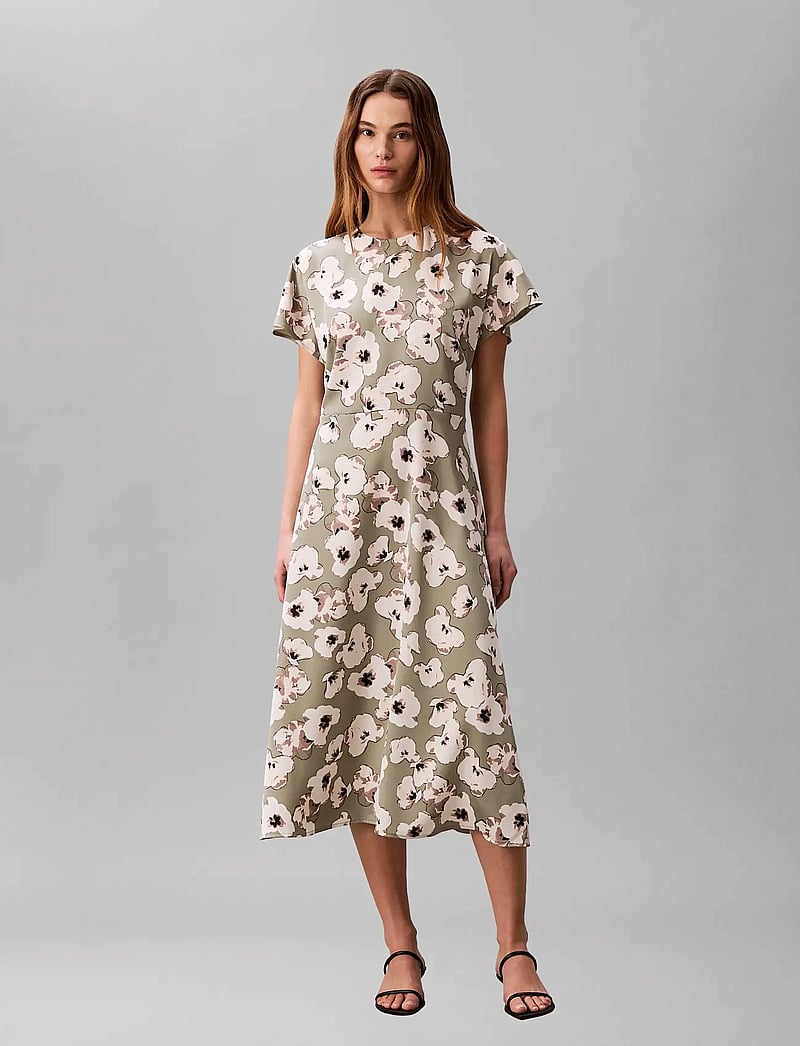 Calvin Klein - MATTE SATIN SS MIDI DRESS - sommerkleider - shadow buttercup floral print - 0