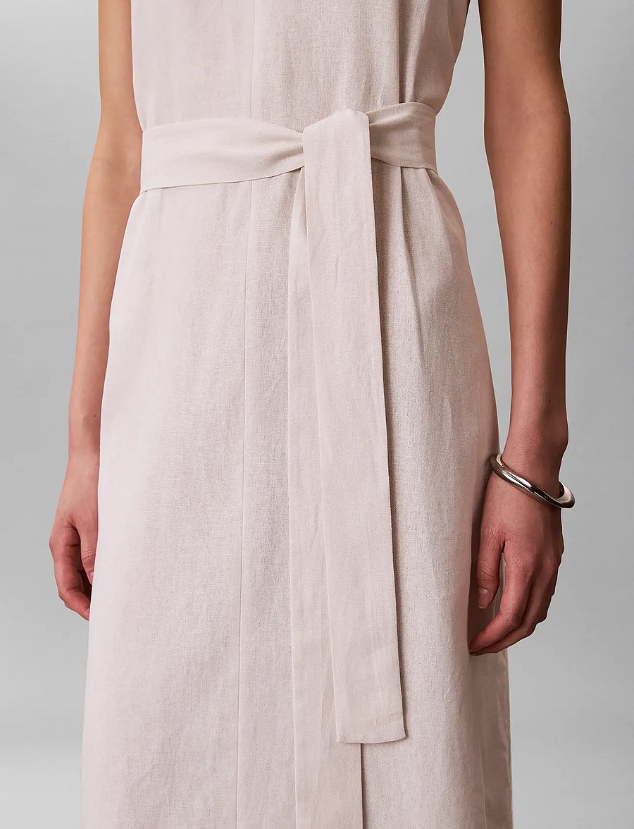 Calvin Klein - LINEN V NECK SLEEVELESS DRESS - sommerkjoler - white sand - 2